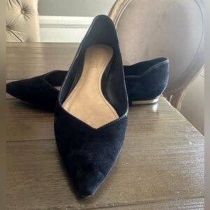Schutz RylieSuede Leather Black Flats W/ Pointed Toe and gold tone heel size 6.5